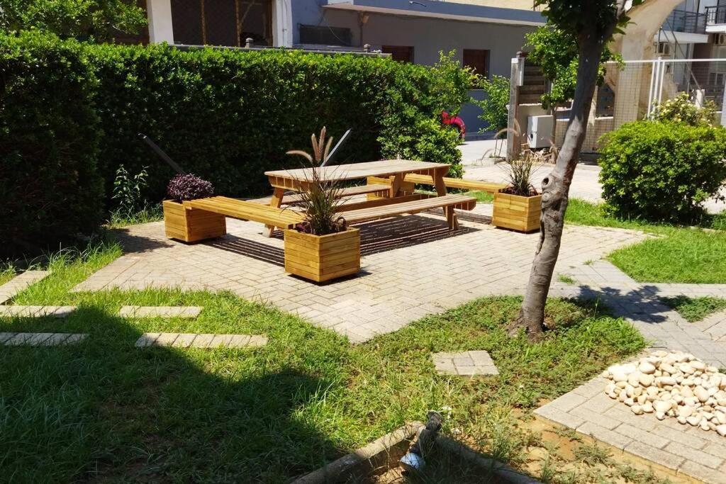 Μονοκατοικία Με Κήπο Στη Θάλασσα. Corinth المظهر الخارجي الصورة
